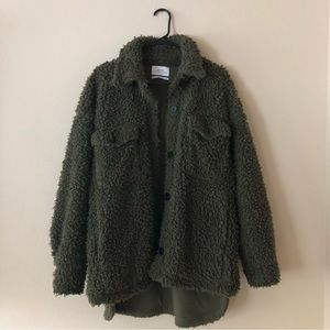 Urban Outfitters Palmer Sherpa Shirt Jacket in Women's S, Green
